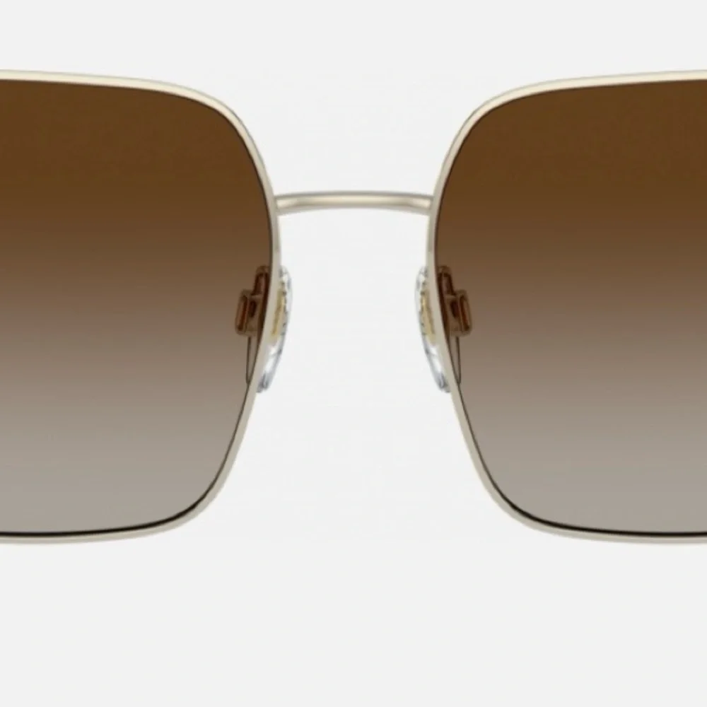 NWOT Burberry B3119 1313/13 Jude Gold Square Sunglasses